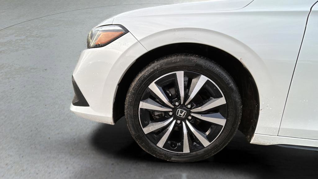 Used 2024 Honda Civic EX-L image 9