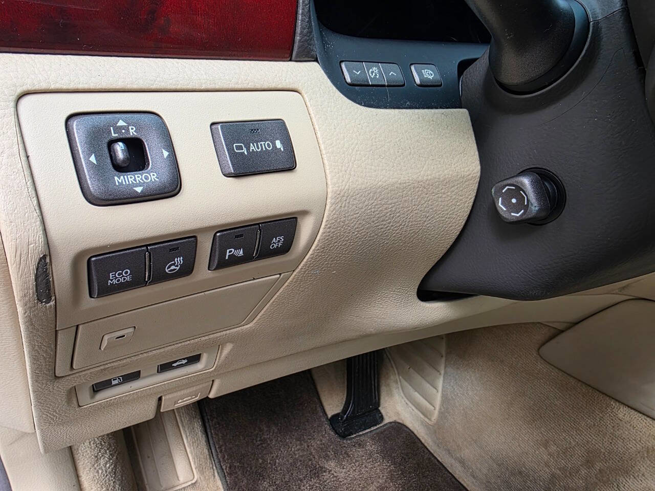 Used 2010 Lexus LS 460 image 16