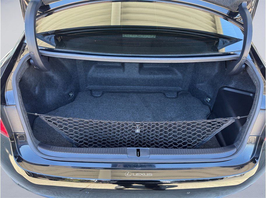 Used 2014 Lexus ES 300h w/ Luxury Package w/Bamboo Trim FWD image 27