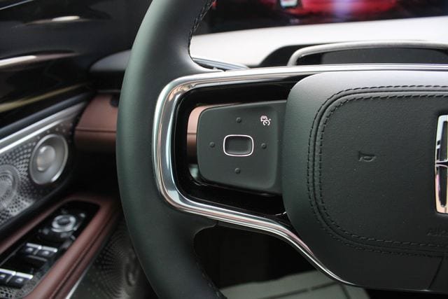 New 2026 Lincoln Nautilus Reserve AWD/4WD image 61