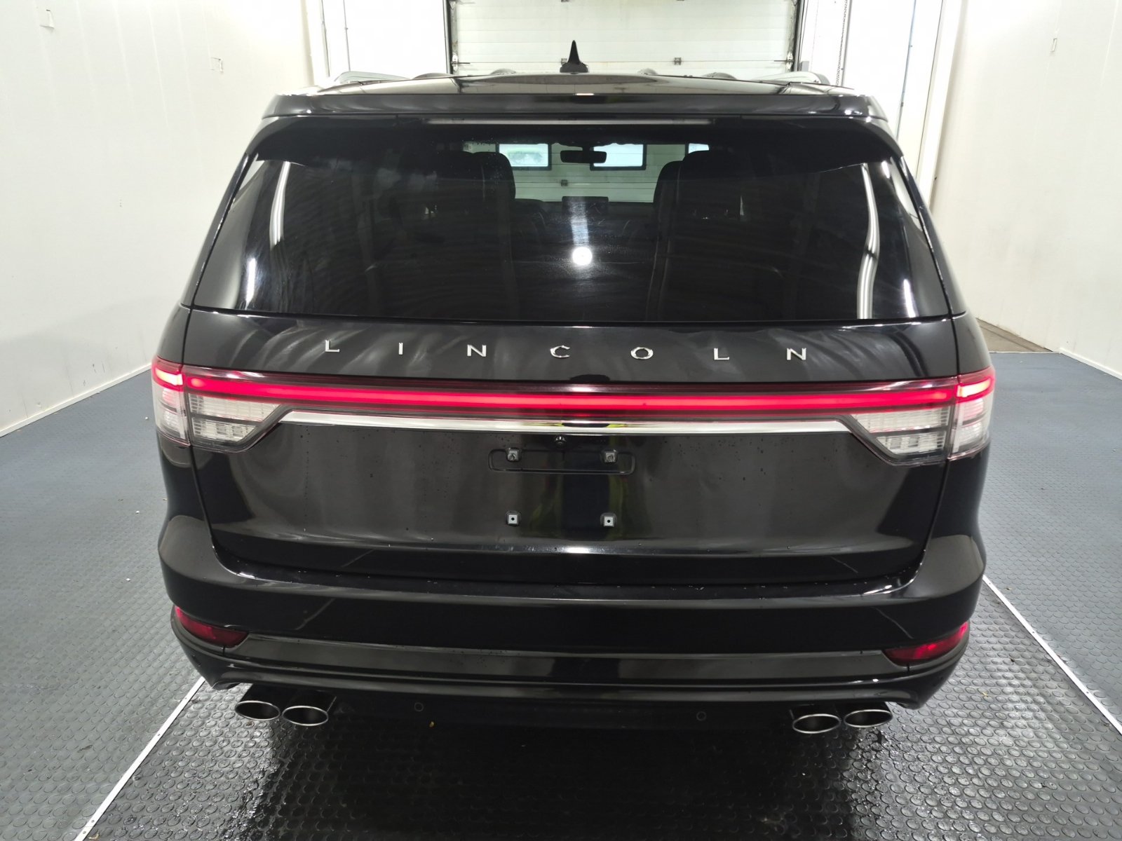 Used 2021 Lincoln Aviator Reserve AWD/4WD image 8