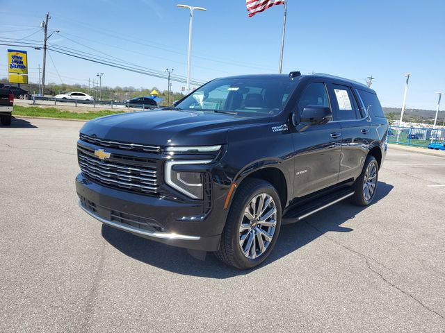 Used 2025 Chevrolet Tahoe High Country AWD/4WD image 2