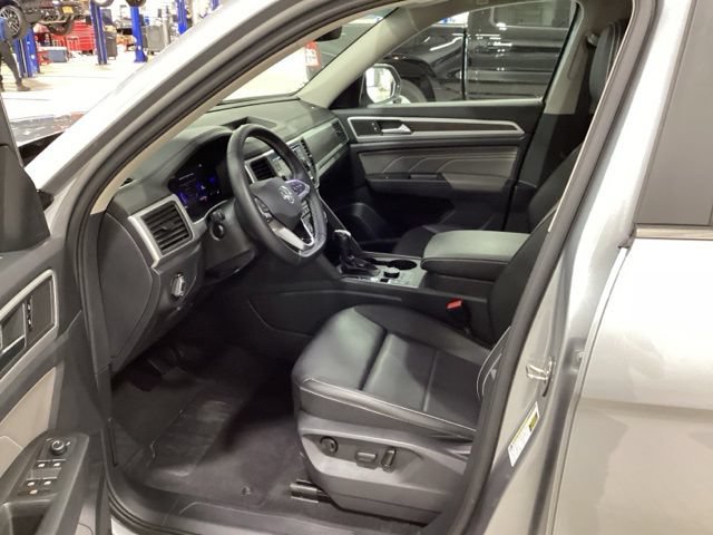 Used 2023 Volkswagen Atlas SE AWD/4WD image 9