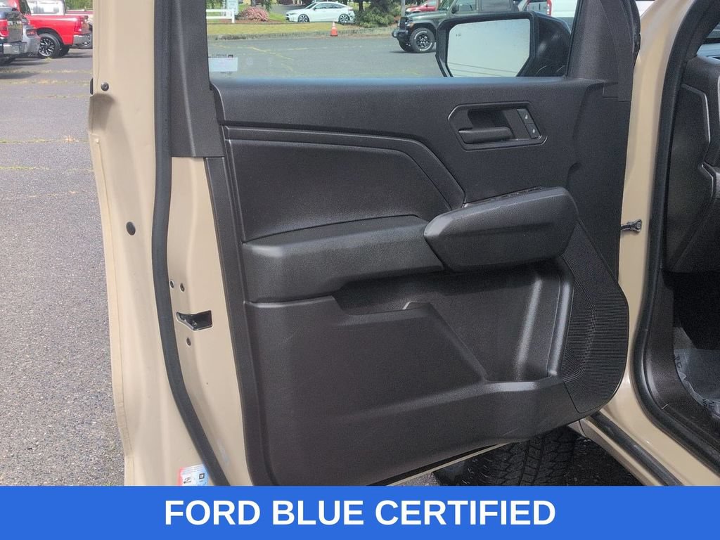 Used 2023 Chevrolet Colorado Trail Boss w/ Technology Package AWD/4WD image 9