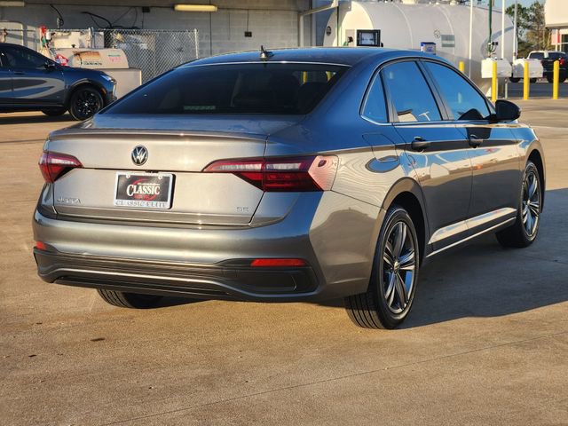 Used 2024 Volkswagen Jetta SE image 7