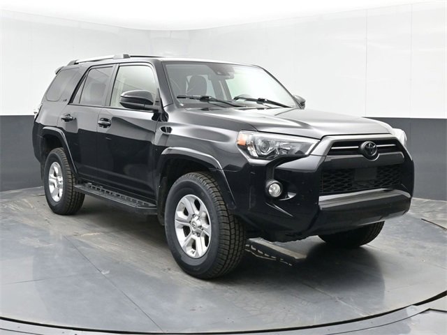 Used 2020 Toyota 4Runner SR5 image 2