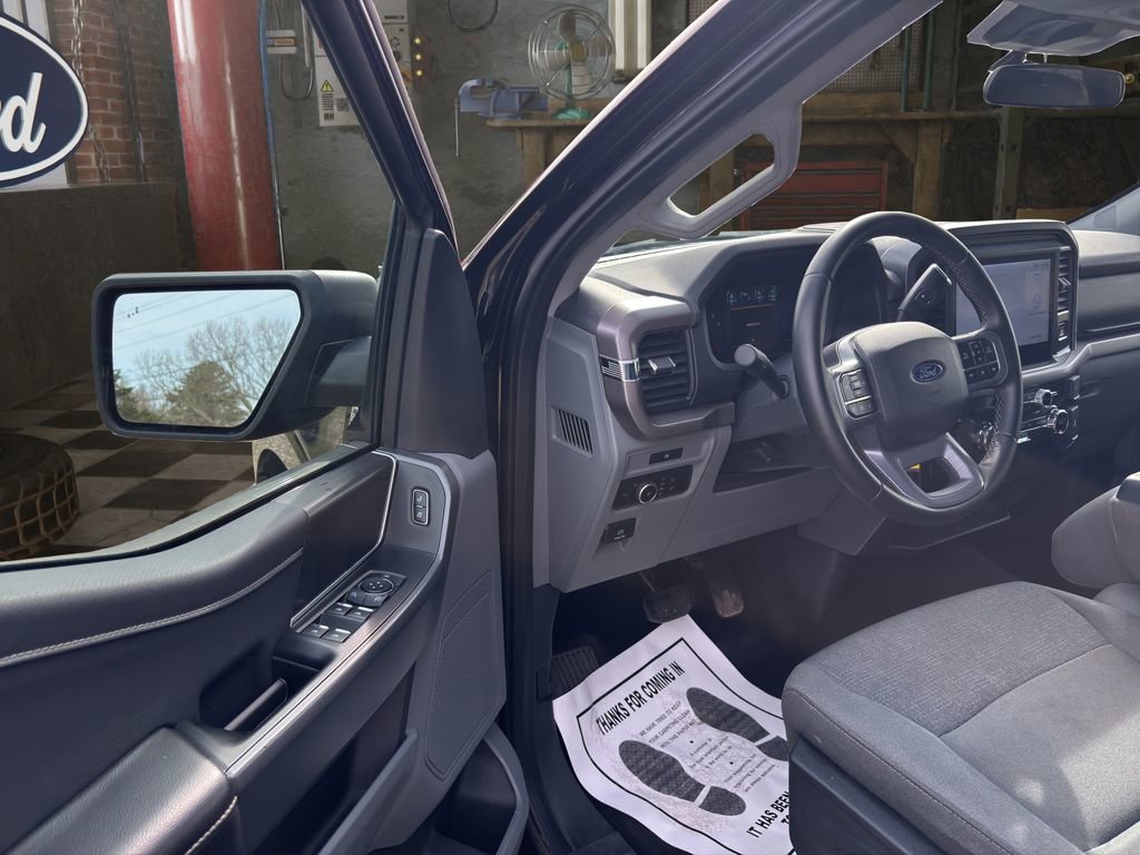 Certified 2025 Ford F150 XLT w/ Equipment Group 301A Standard image 17