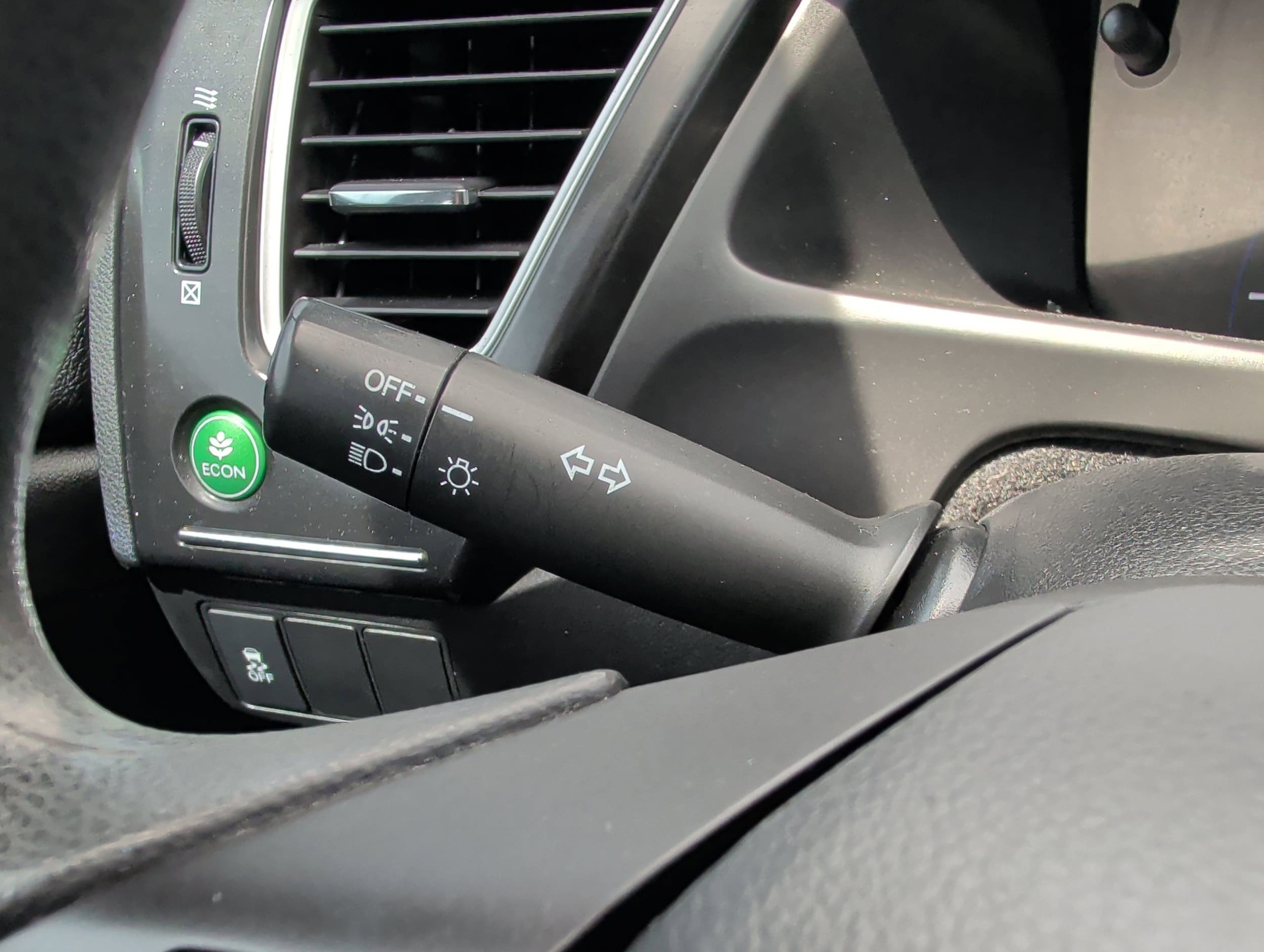 Used 2015 Honda Civic SE image 21