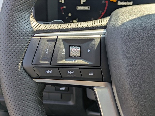 New 2025 Mitsubishi Outlander SE image 17