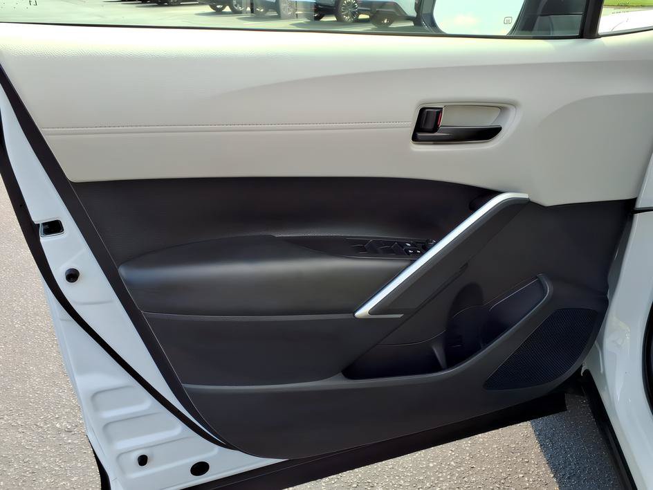 Certified 2026 Toyota Corolla Cross L FWD image 15