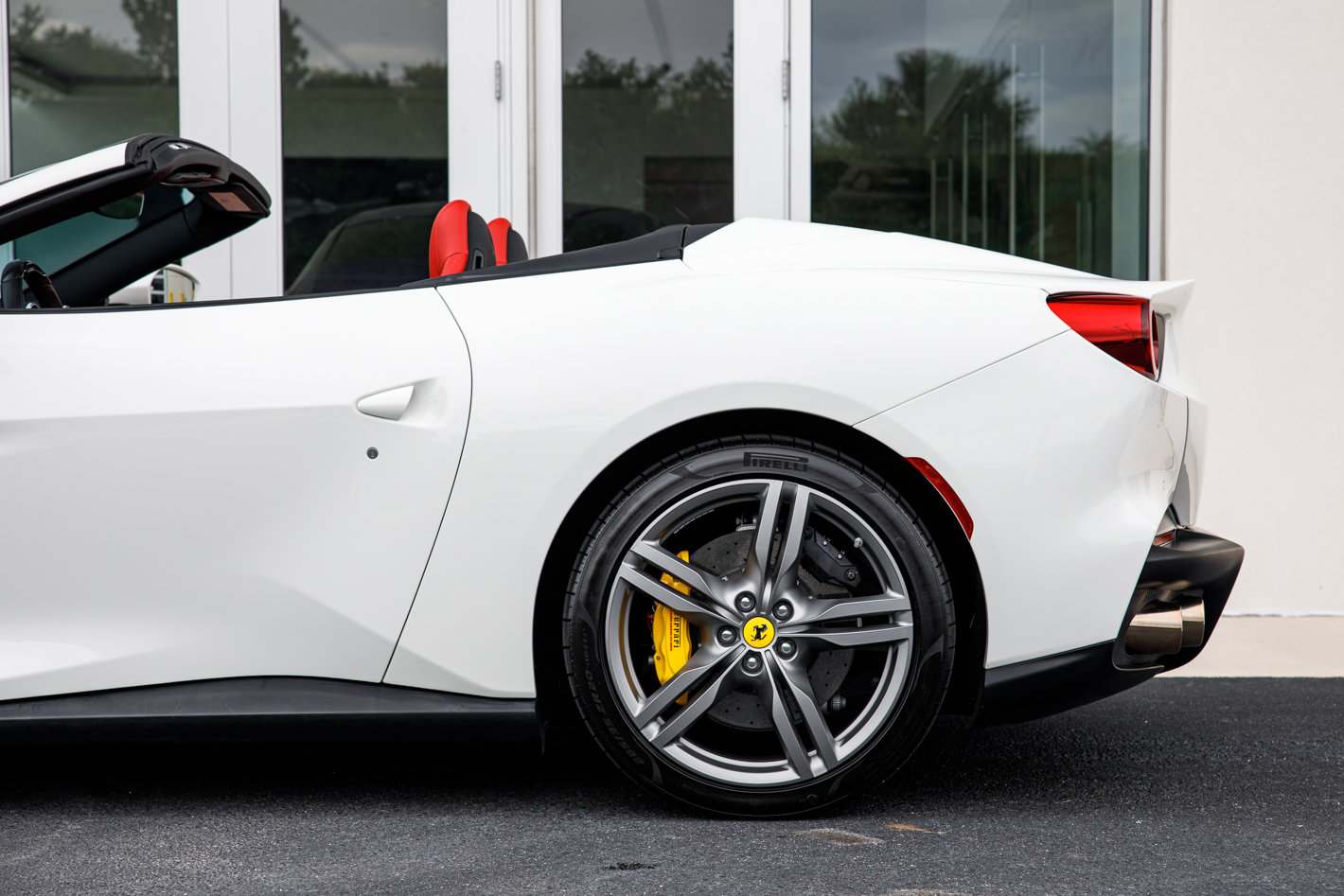 Used 2023 Ferrari Portofino M RWD image 10