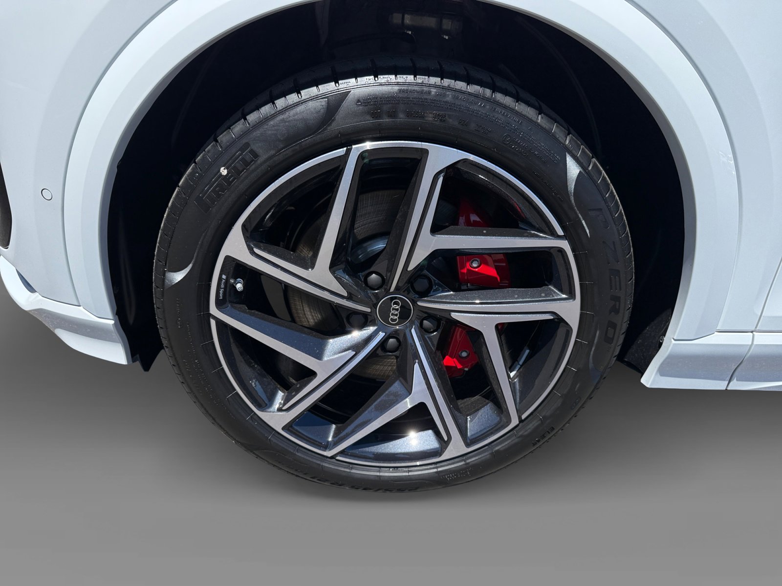 New 2027 Audi SQ6 e-tron Premium Plus AWD/4WD image 9