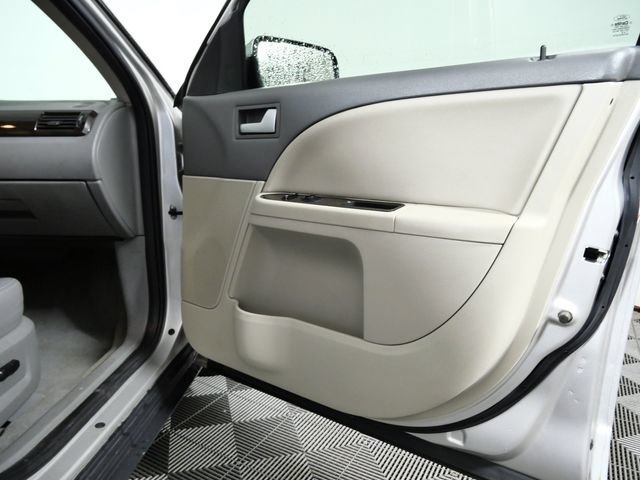 Used 2008 Mercury Sable Premier FWD image 7
