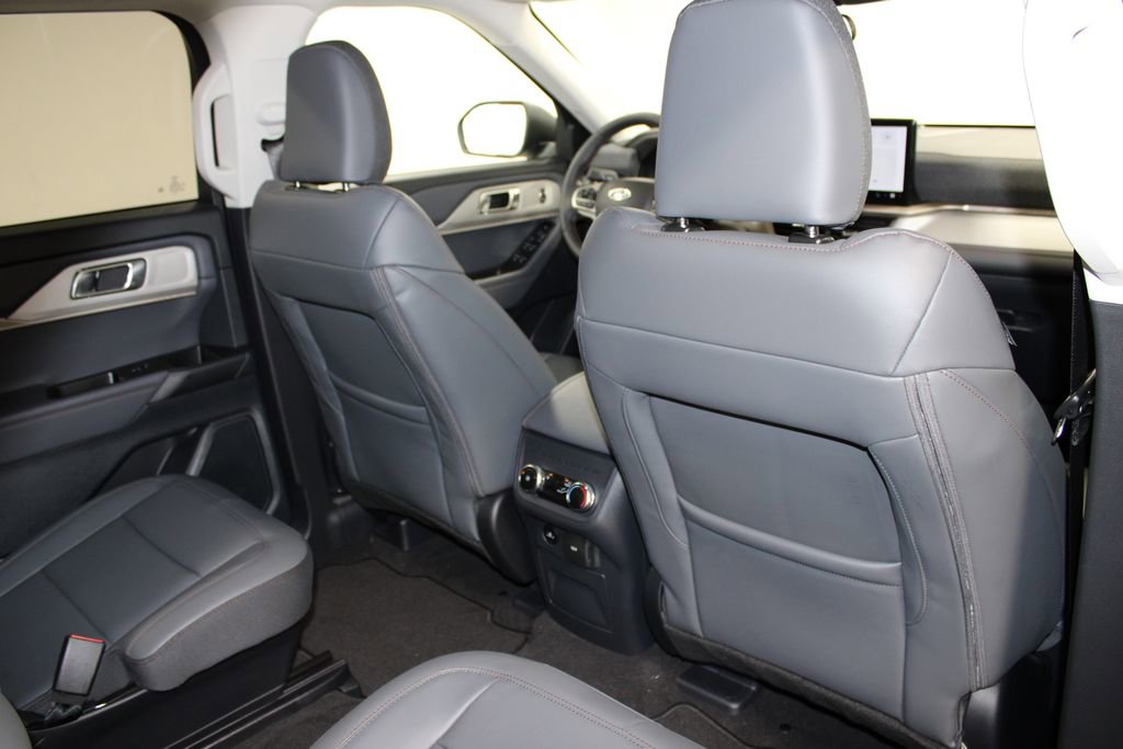 New 2026 Ford Explorer Active w/ Active Comfort Package image 33