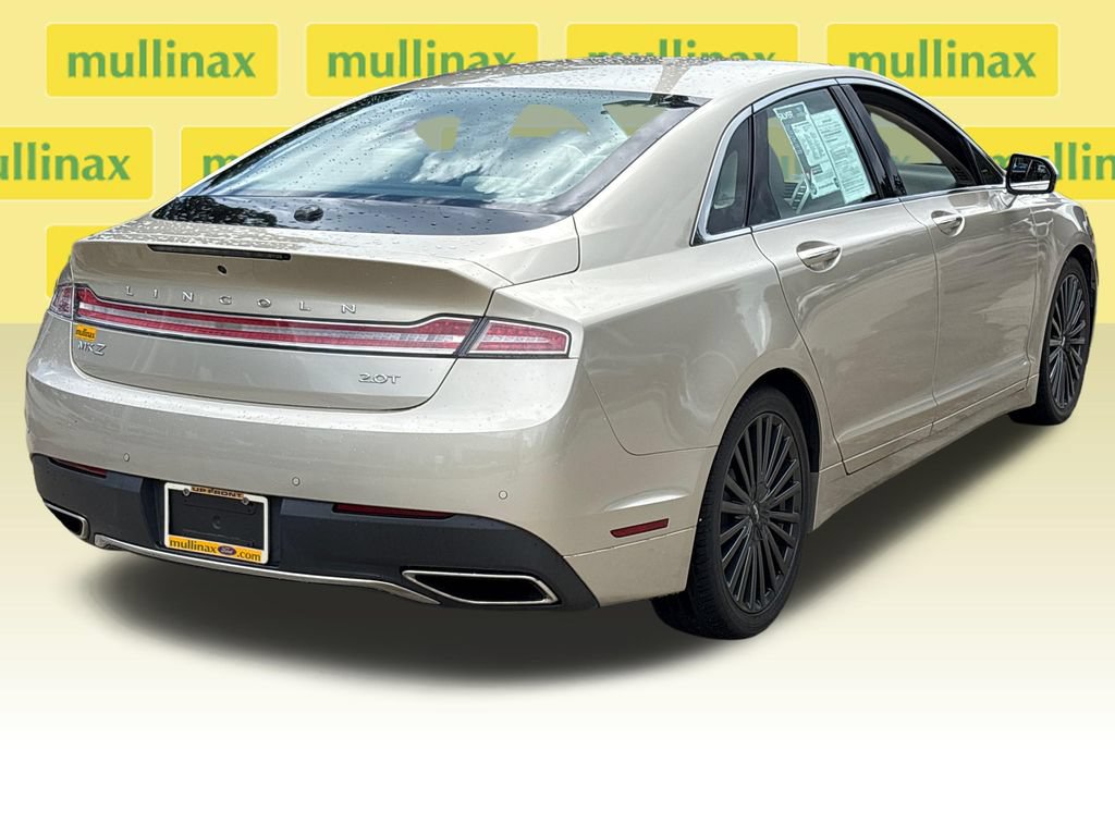 Used 2017 Lincoln MKZ Reserve FWD image 4
