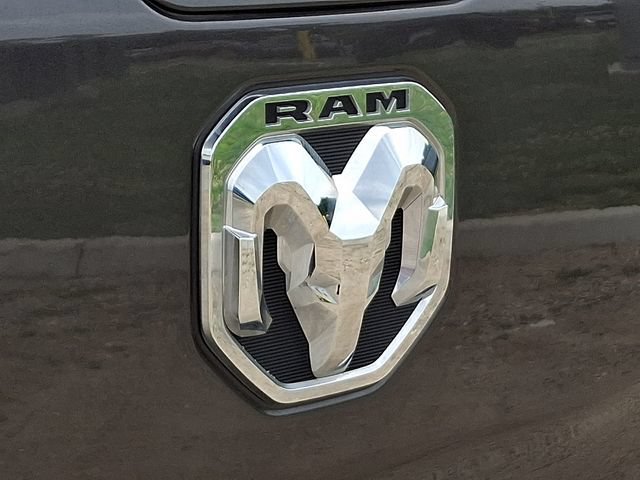 Used 2023 RAM 1500 Laramie AWD/4WD image 32