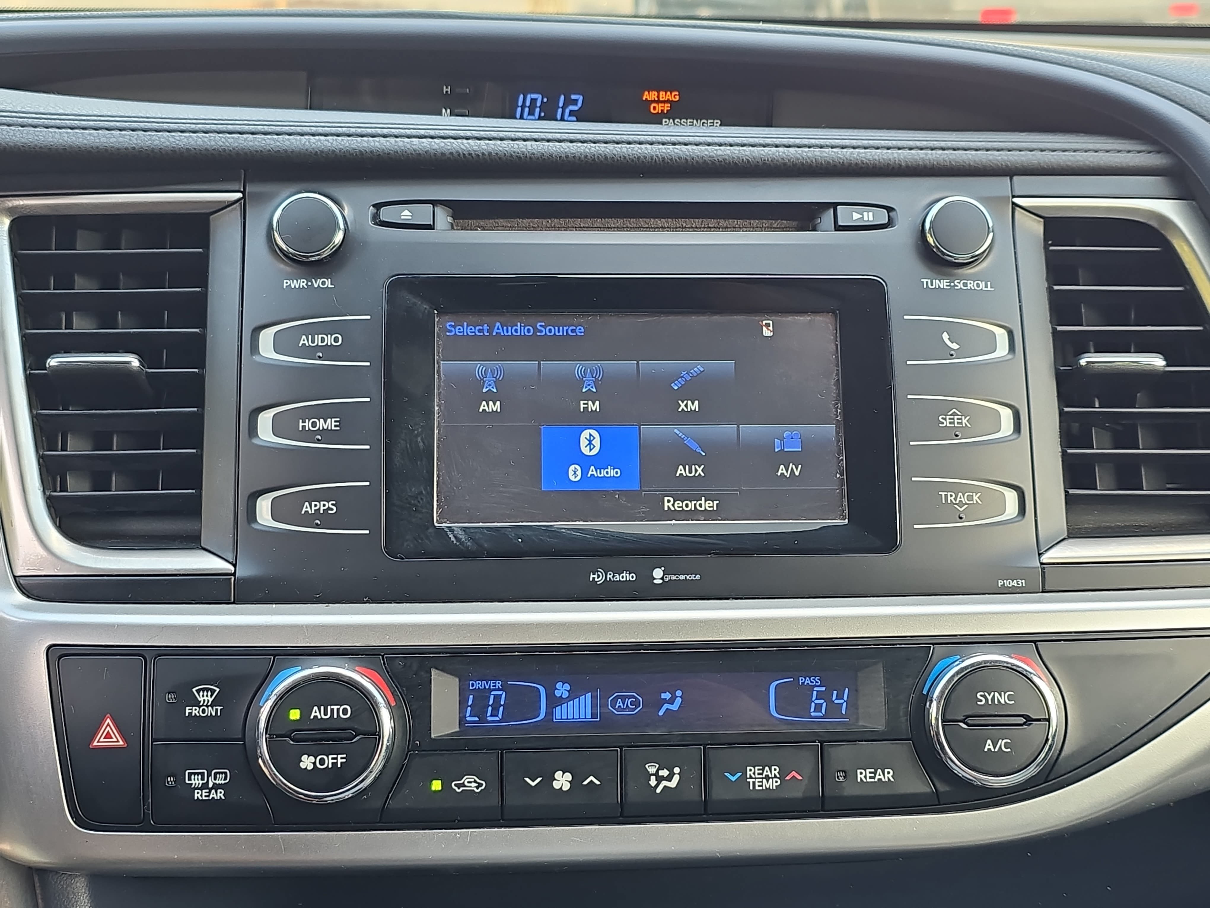 Used 2015 Toyota Highlander Plus FWD image 23