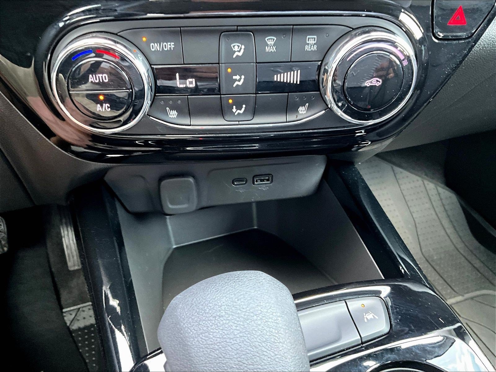 Used 2025 Chevrolet Trax ACTIV w/ Driver Confidence Package FWD image 15