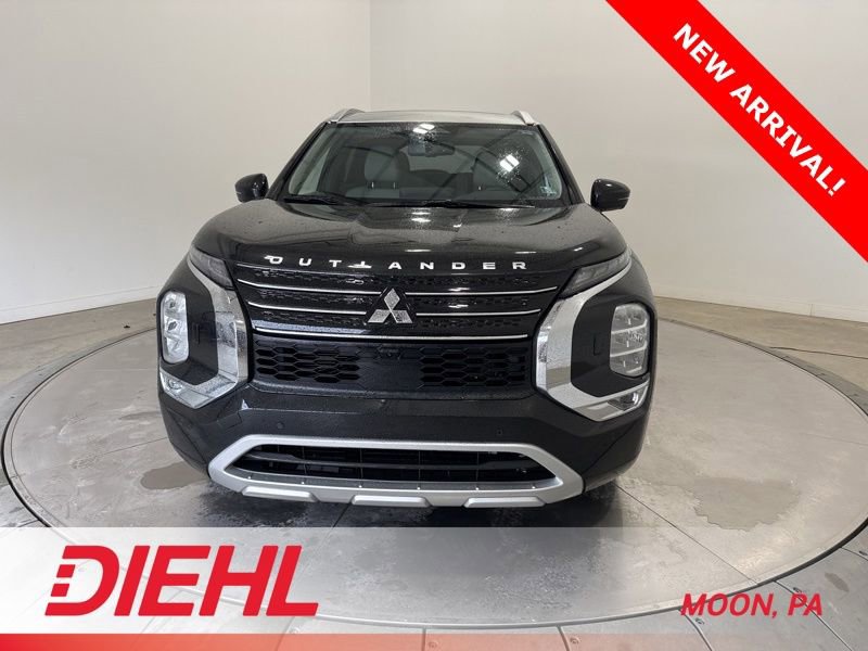 Used 2024 Mitsubishi Outlander SEL video 2