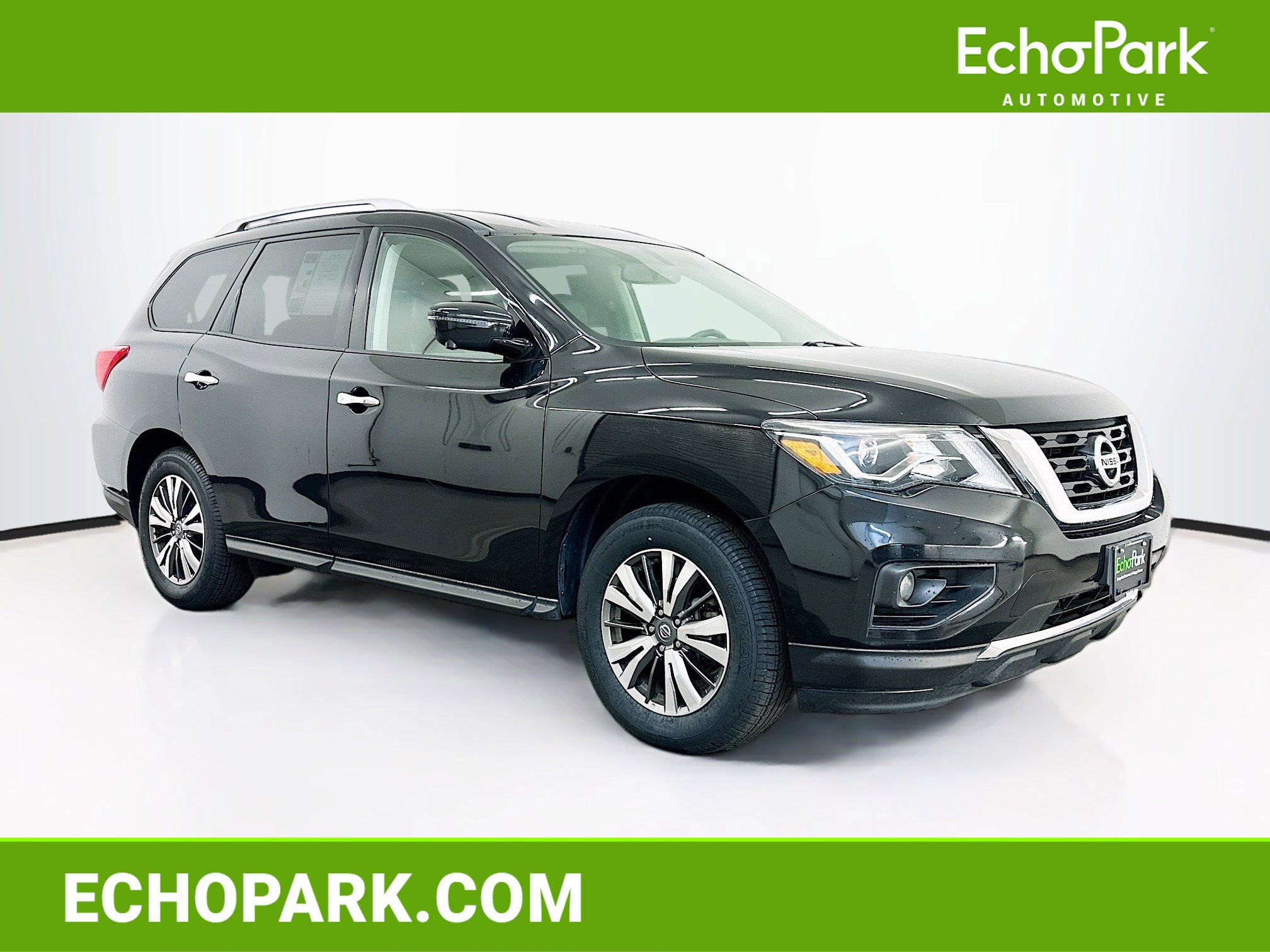 Used 2020 Nissan Pathfinder SL AWD/4WD image 1
