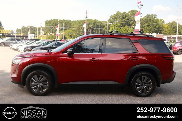 Certified 2026 Nissan Pathfinder SV FWD image 4