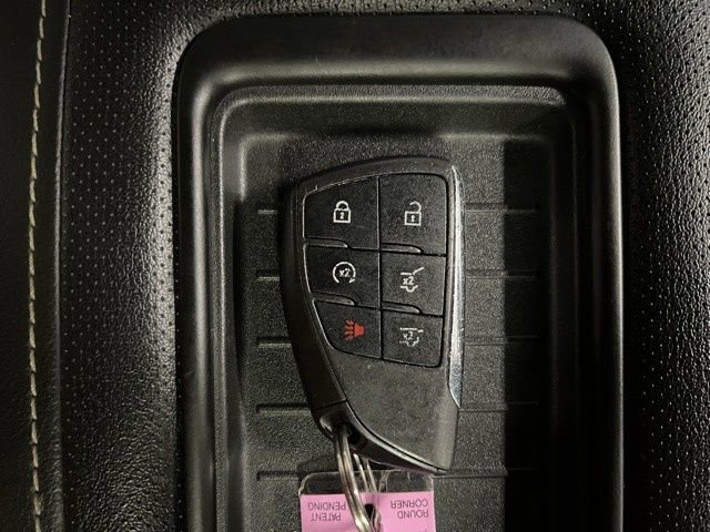 Used 2023 GMC Yukon XL SLT image 52