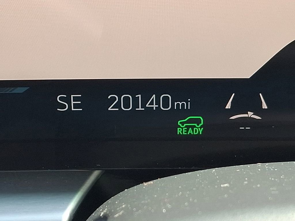 Used 2024 Cadillac Lyriq Luxury AWD/4WD image 21