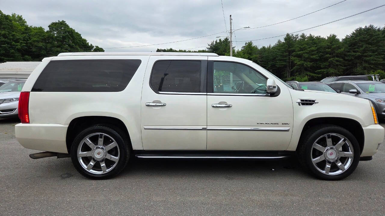 Used 2010 Cadillac Escalade ESV Luxury AWD/4WD image 17