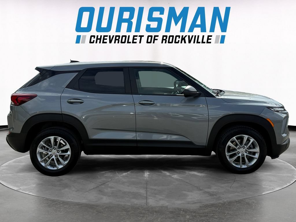 Used 2024 Chevrolet TrailBlazer LS w/ LS Convenience Package FWD image 7