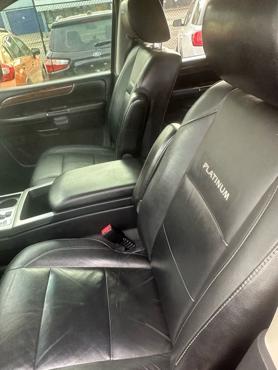 Used 2014 Nissan Armada Platinum image 32