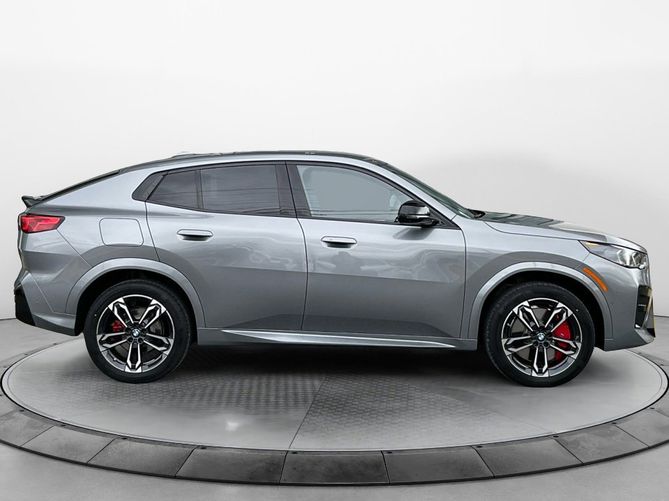 New 2026 BMW X2 xDrive28i w/ Technology Package image 8
