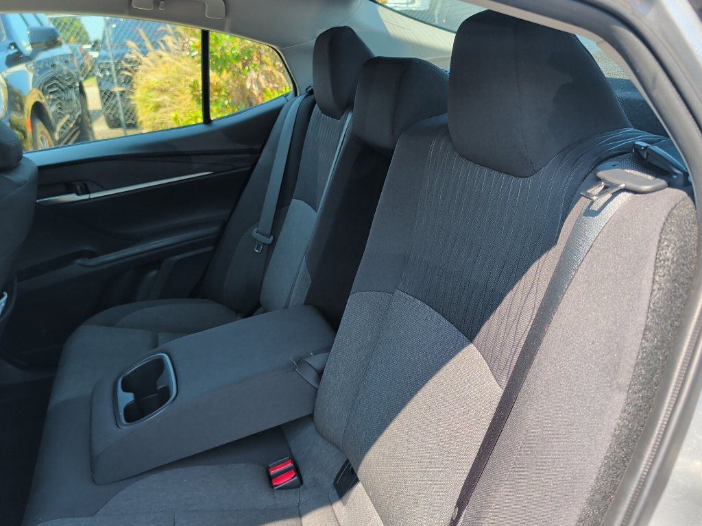 Used 2025 Toyota Camry LE FWD image 7