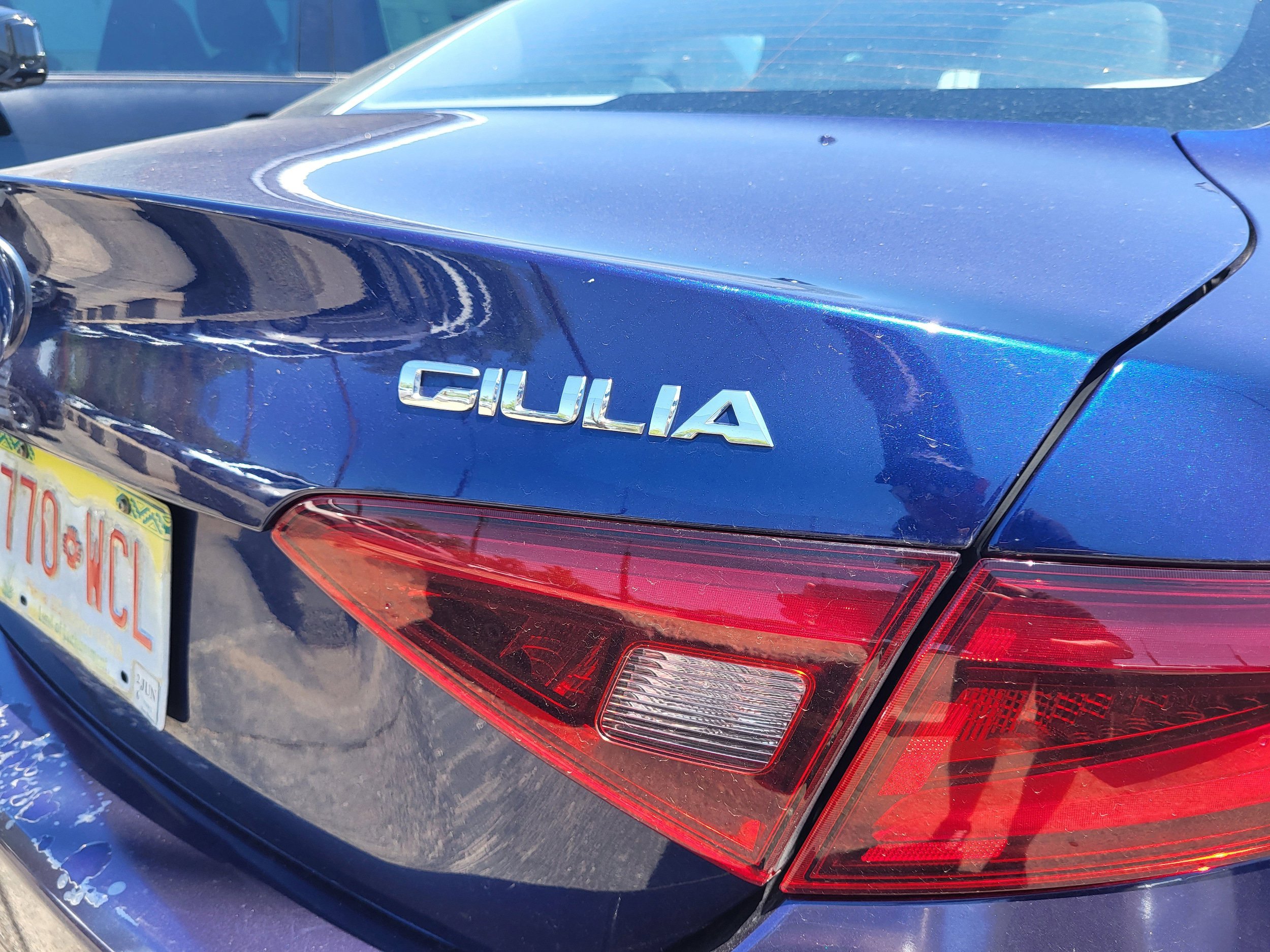 Used 2017 Alfa Romeo Giulia Ti RWD image 11