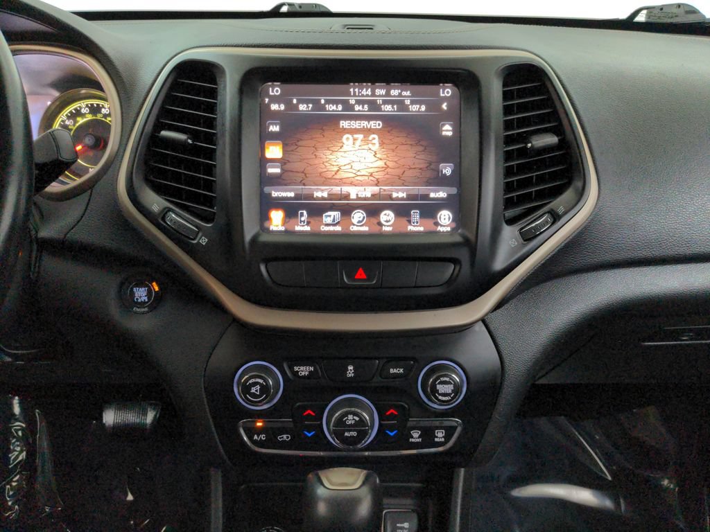 Used 2015 Jeep Cherokee Limited AWD/4WD image 23