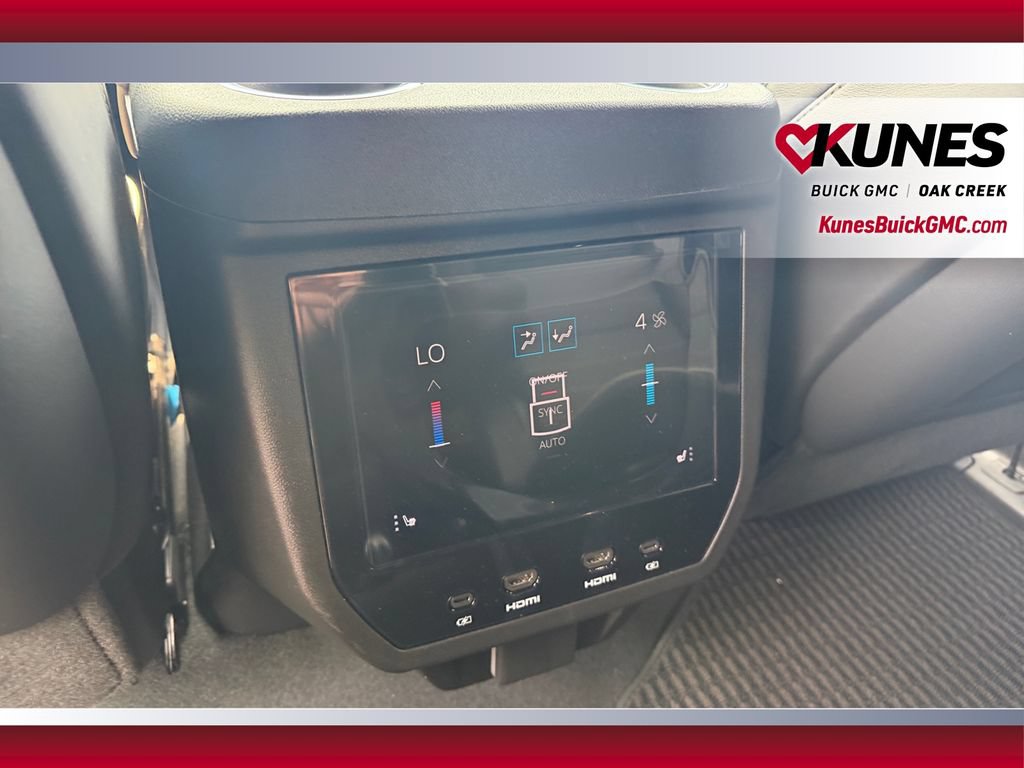 Used 2026 GMC Yukon XL Denali Ultimate AWD/4WD image 34