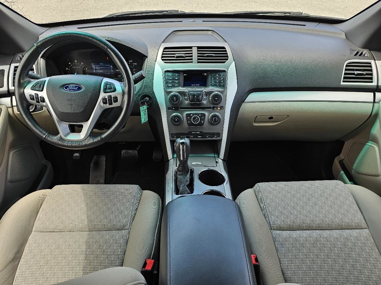 Used 2014 Ford Explorer XLT FWD image 40