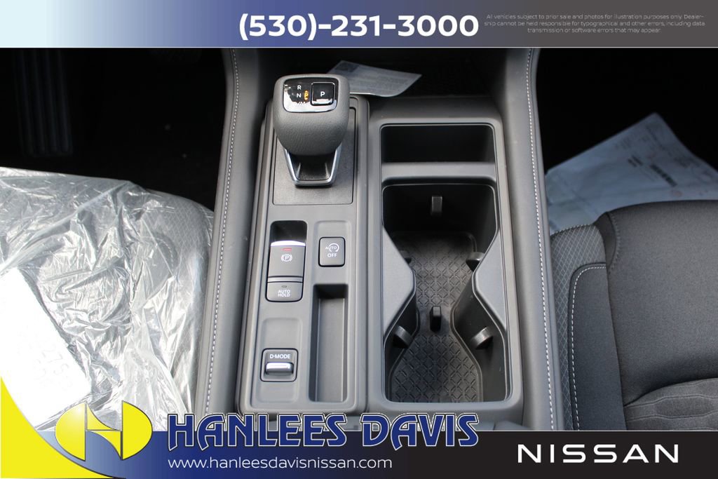 New 2025 Nissan Pathfinder S image 18