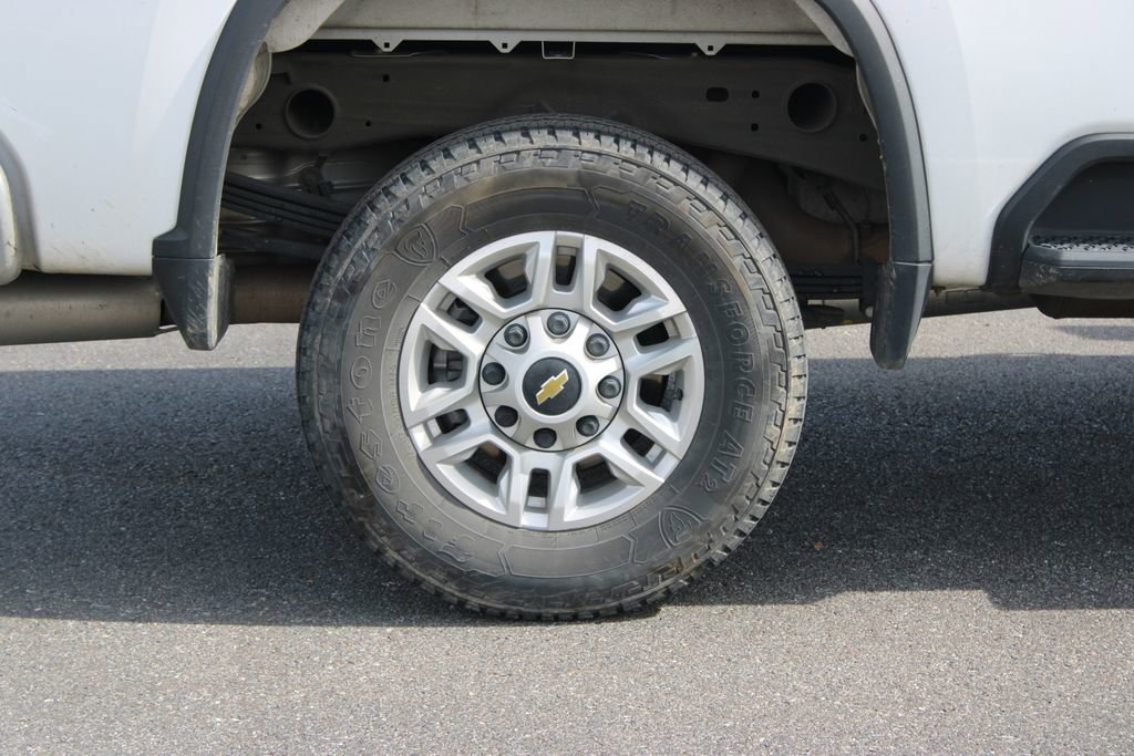 Used 2020 Chevrolet Silverado 2500 LT w/ Z71 Off-Road Package image 12