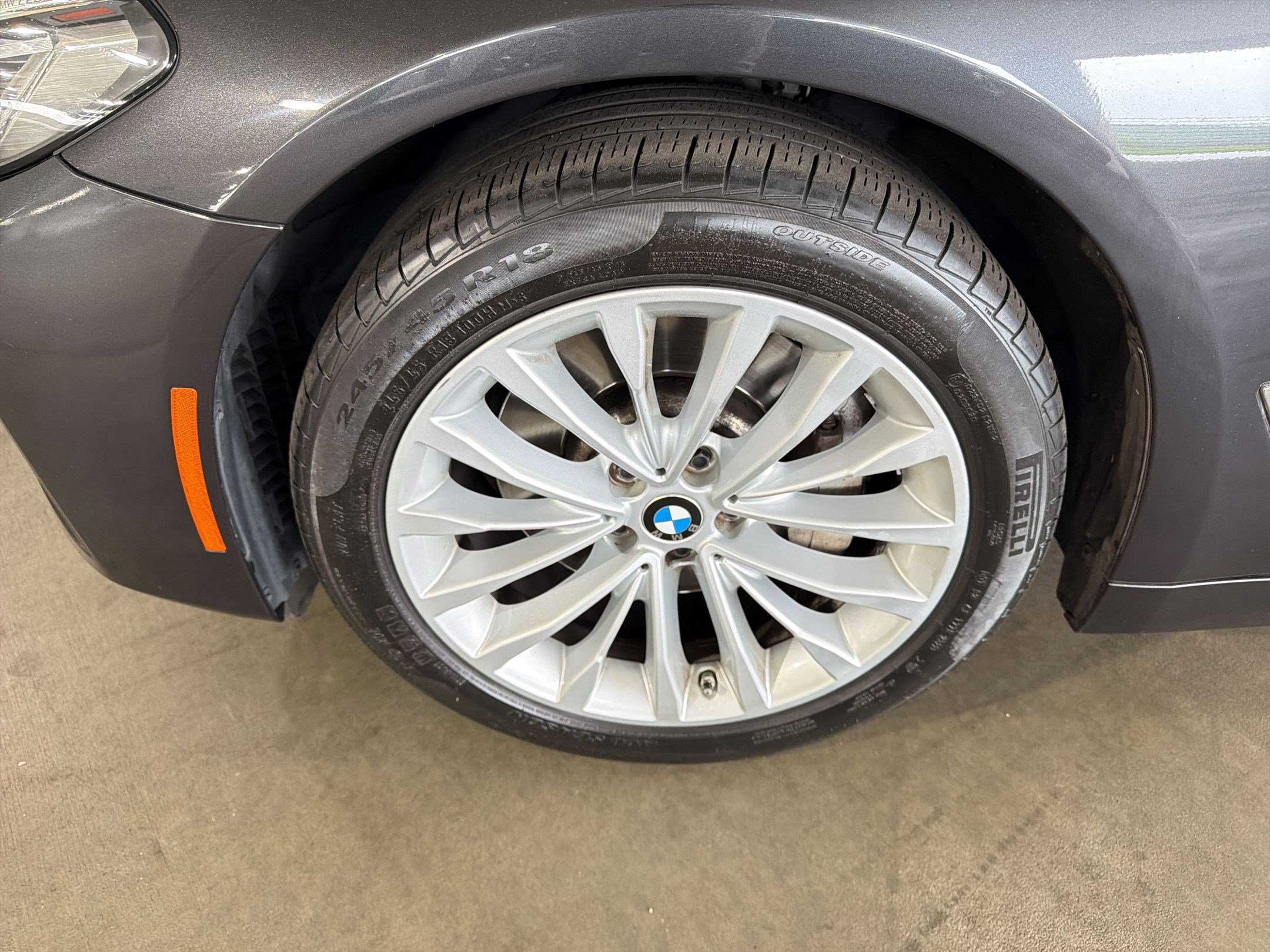 Certified 2023 BMW 530i RWD image 9