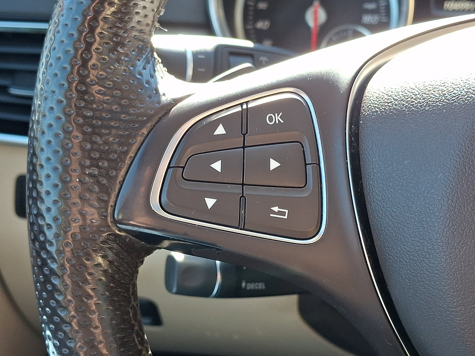 Certified 2018 Mercedes-Benz GLE 350 4MATIC image 24