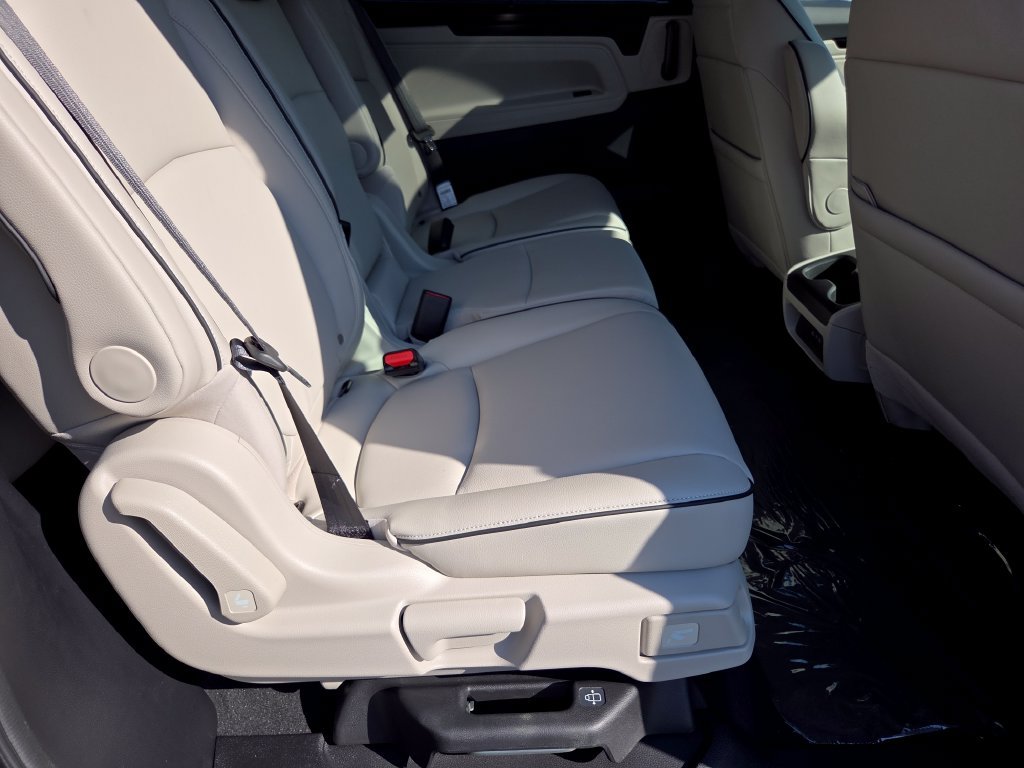 New 2027 Honda Odyssey Touring image 32
