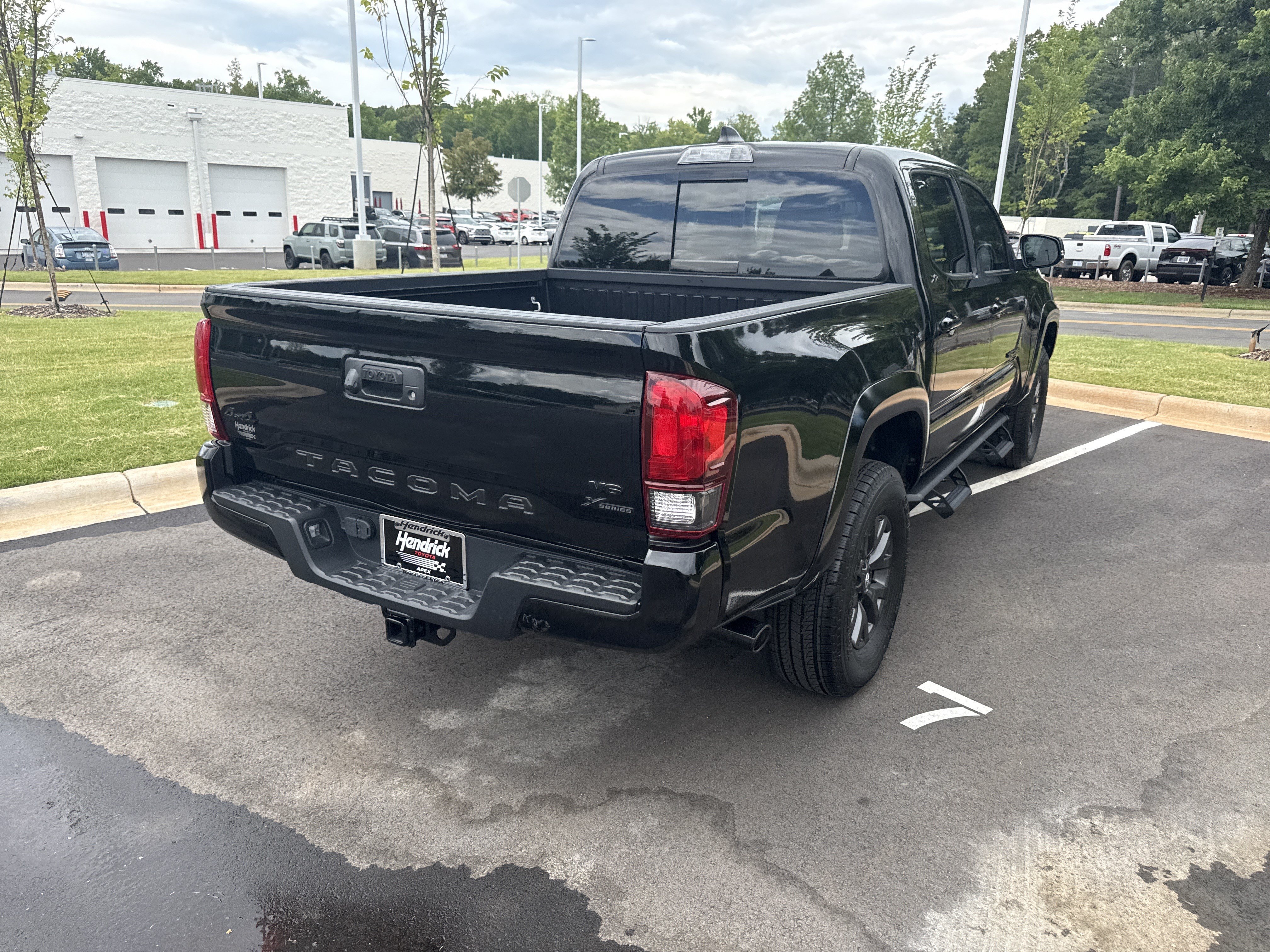 Used 2023 Toyota Tacoma SR5 w/ Technology Package AWD/4WD image 13