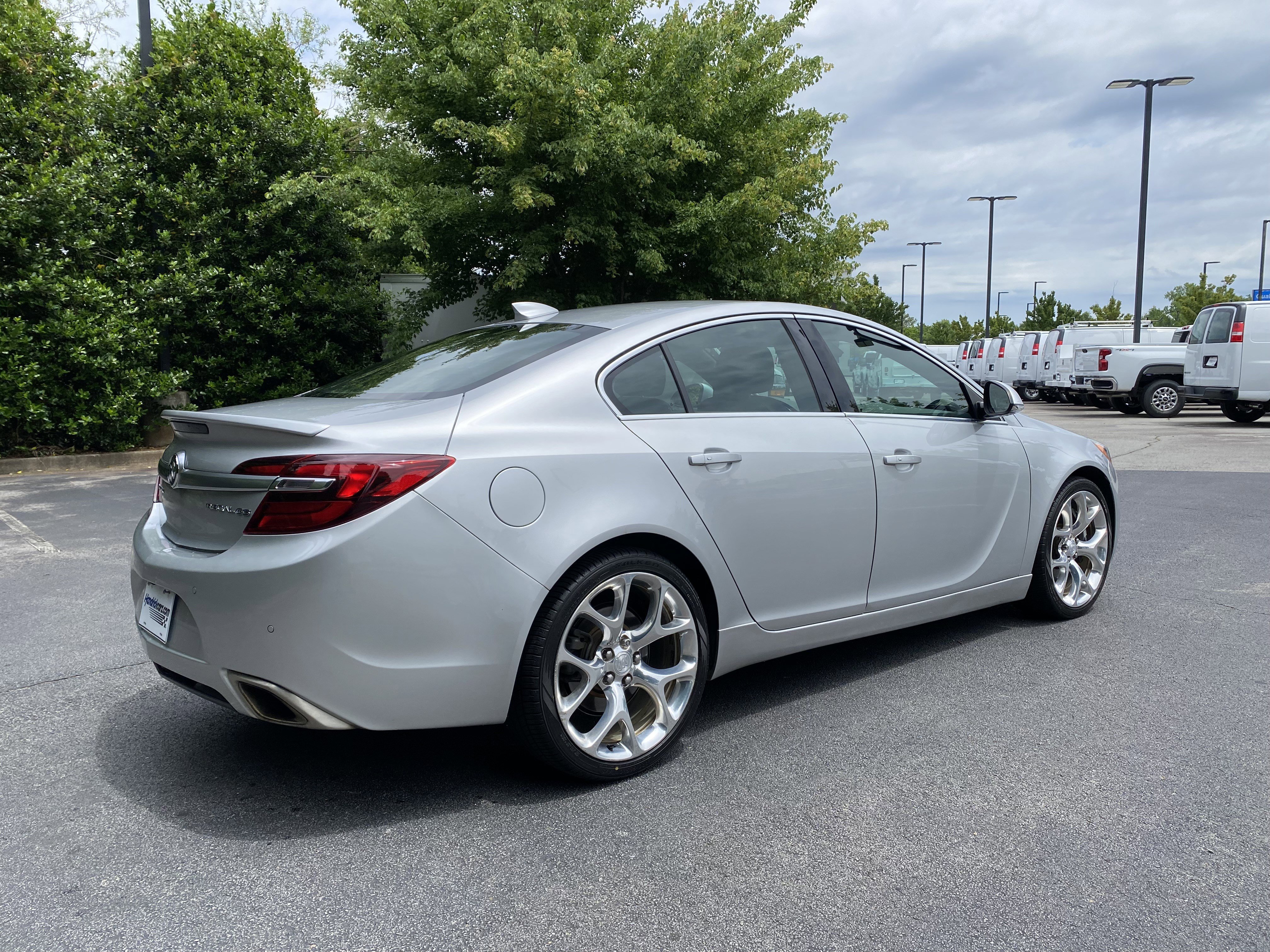 Used 2017 Buick Regal GS w/ Driver Confidence Package #2 FWD image 9