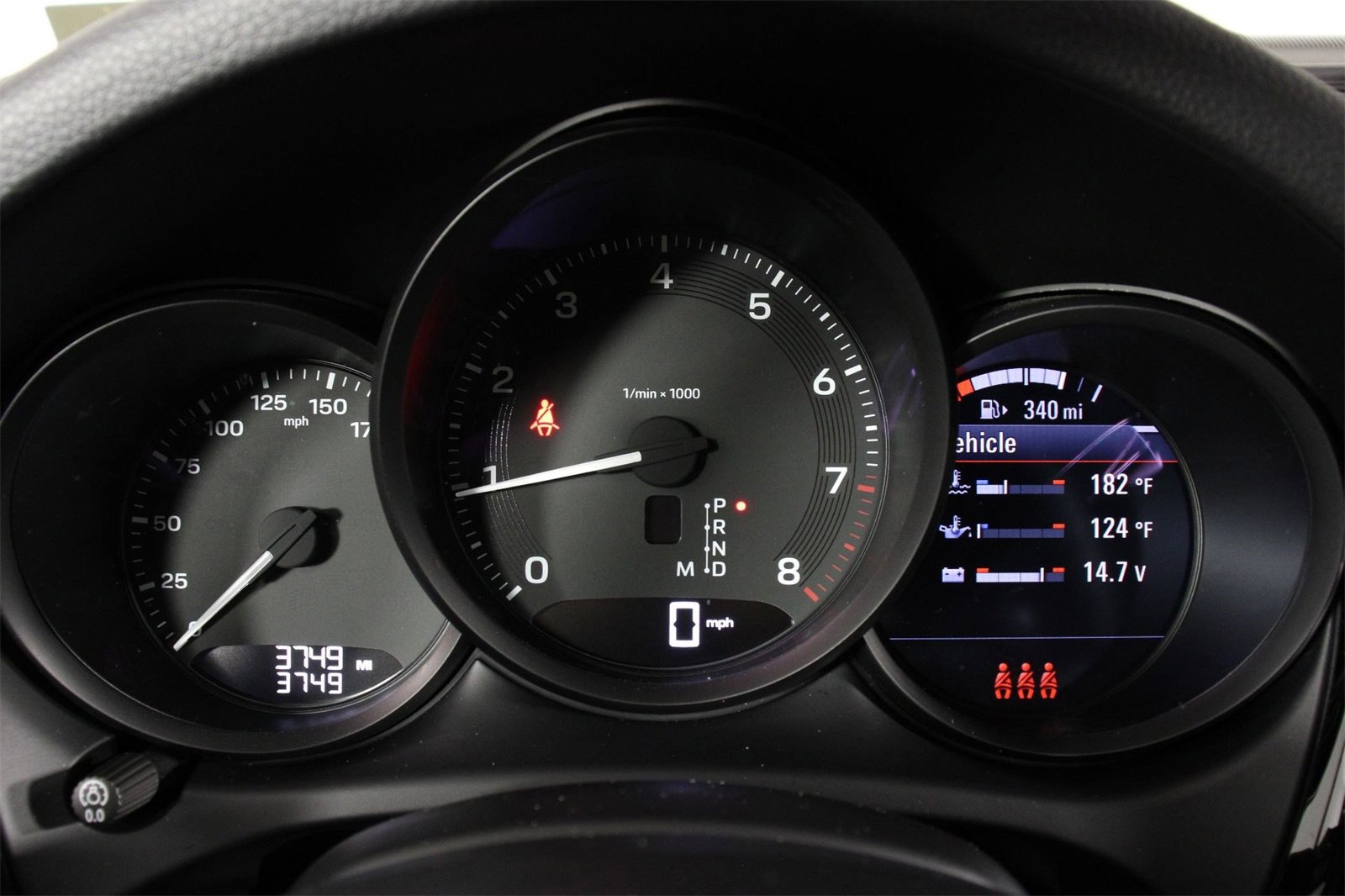 Used 2025 Porsche Macan image 16