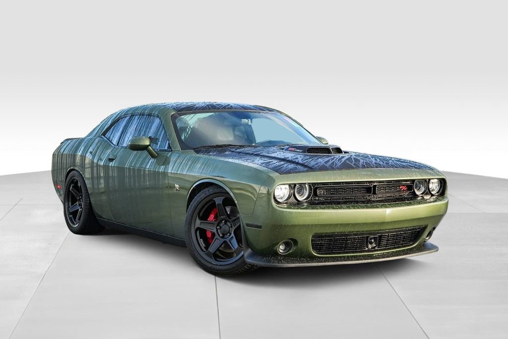 Used 2022 Dodge Challenger R/T Scat Pack w/ Shaker Package image 2