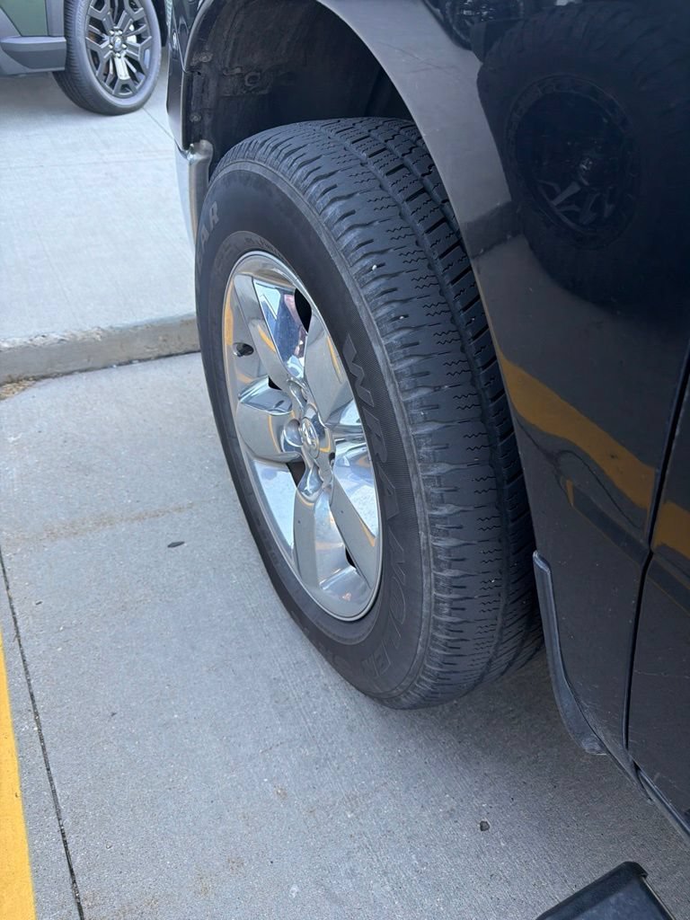 Used 2017 RAM 1500 Big Horn AWD/4WD image 15