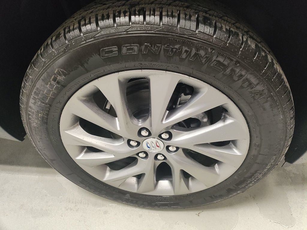 New 2026 Buick Enclave Preferred w/ Power Package FWD image 4