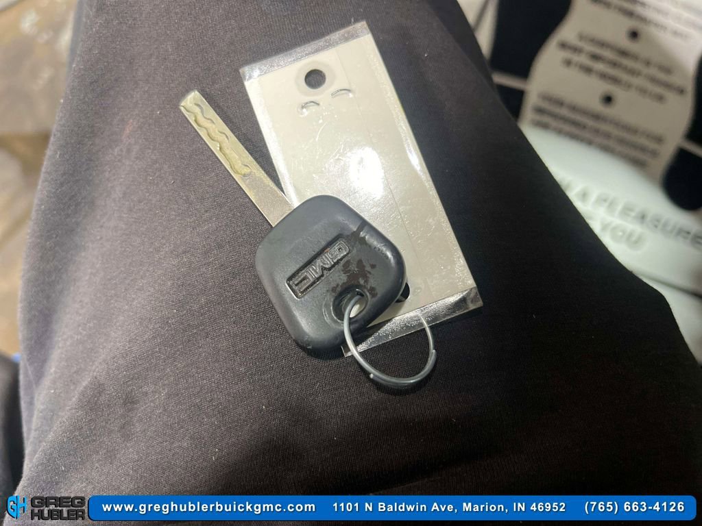 Used 2016 GMC Sierra 1500 2WD Regular Cab w/ Sierra Appearance Package image 16