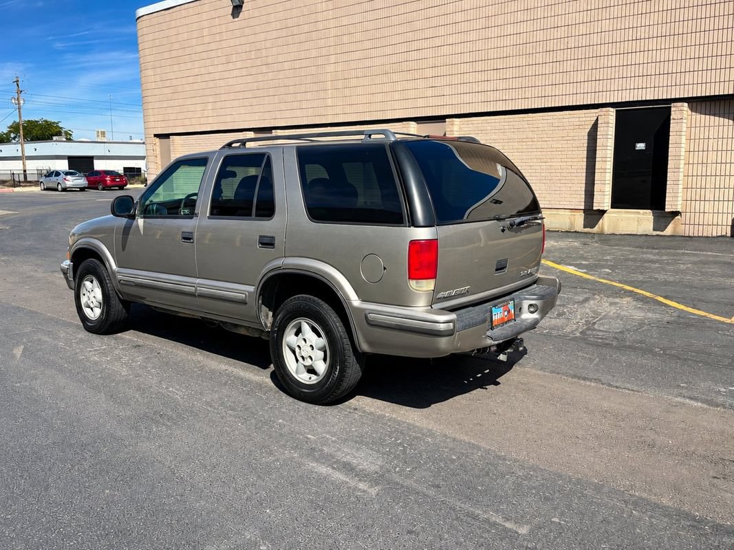 Used 1998 Chevrolet Blazer LS w/ Preferred Equipment Group AWD/4WD image 5