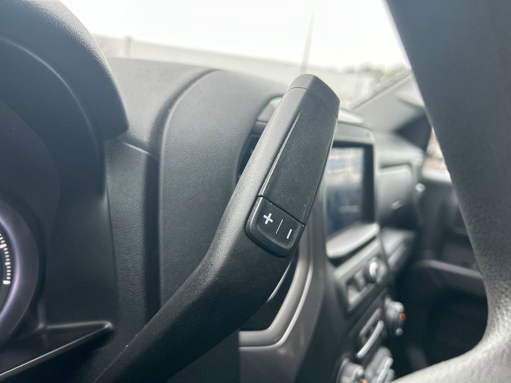 Used 2020 Chevrolet Silverado 1500 Custom w/ Custom Value Package image 18